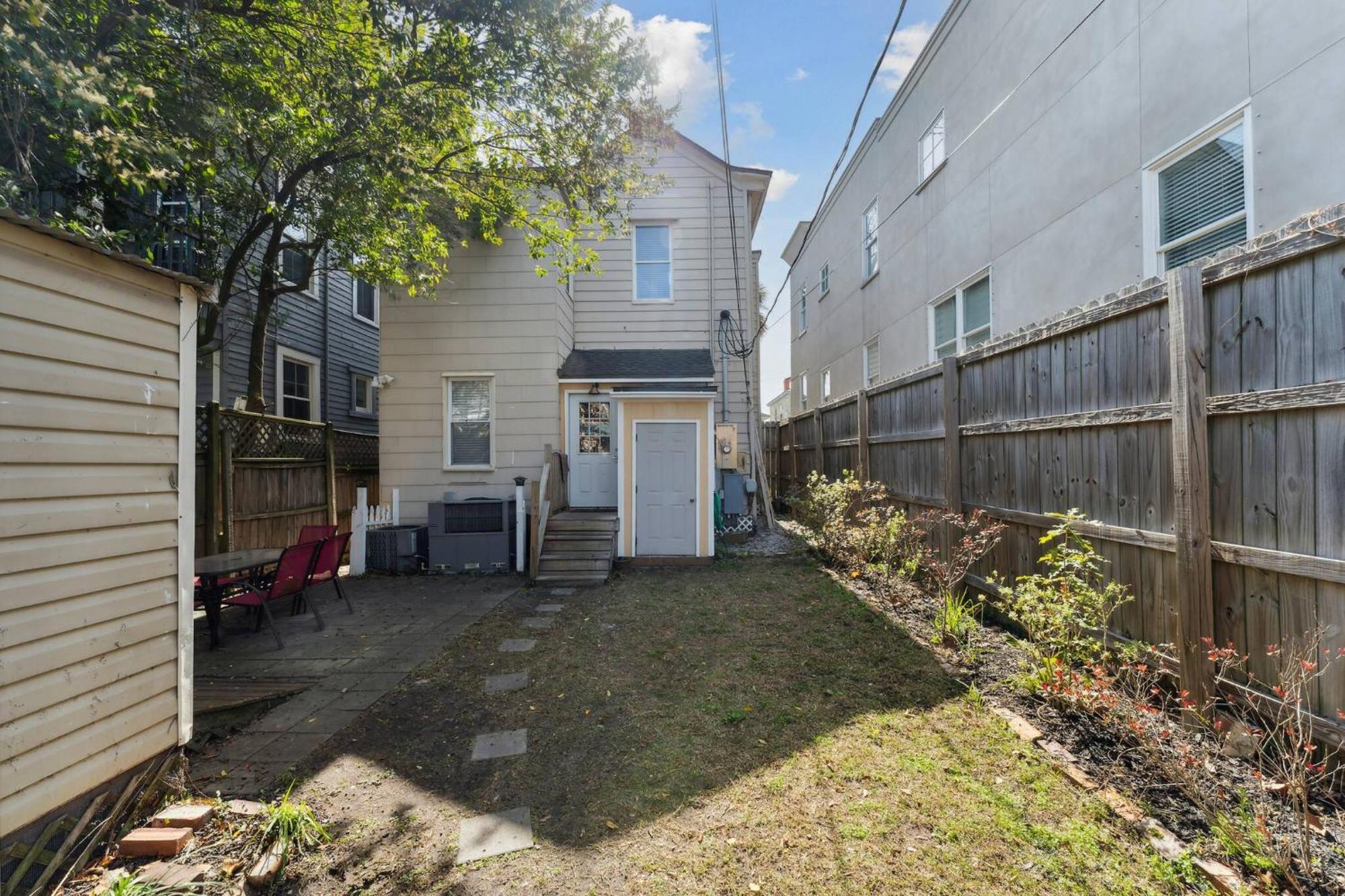 Holiday home Park Side 3 Bdr Duplex With Backyard Downtown Savannah