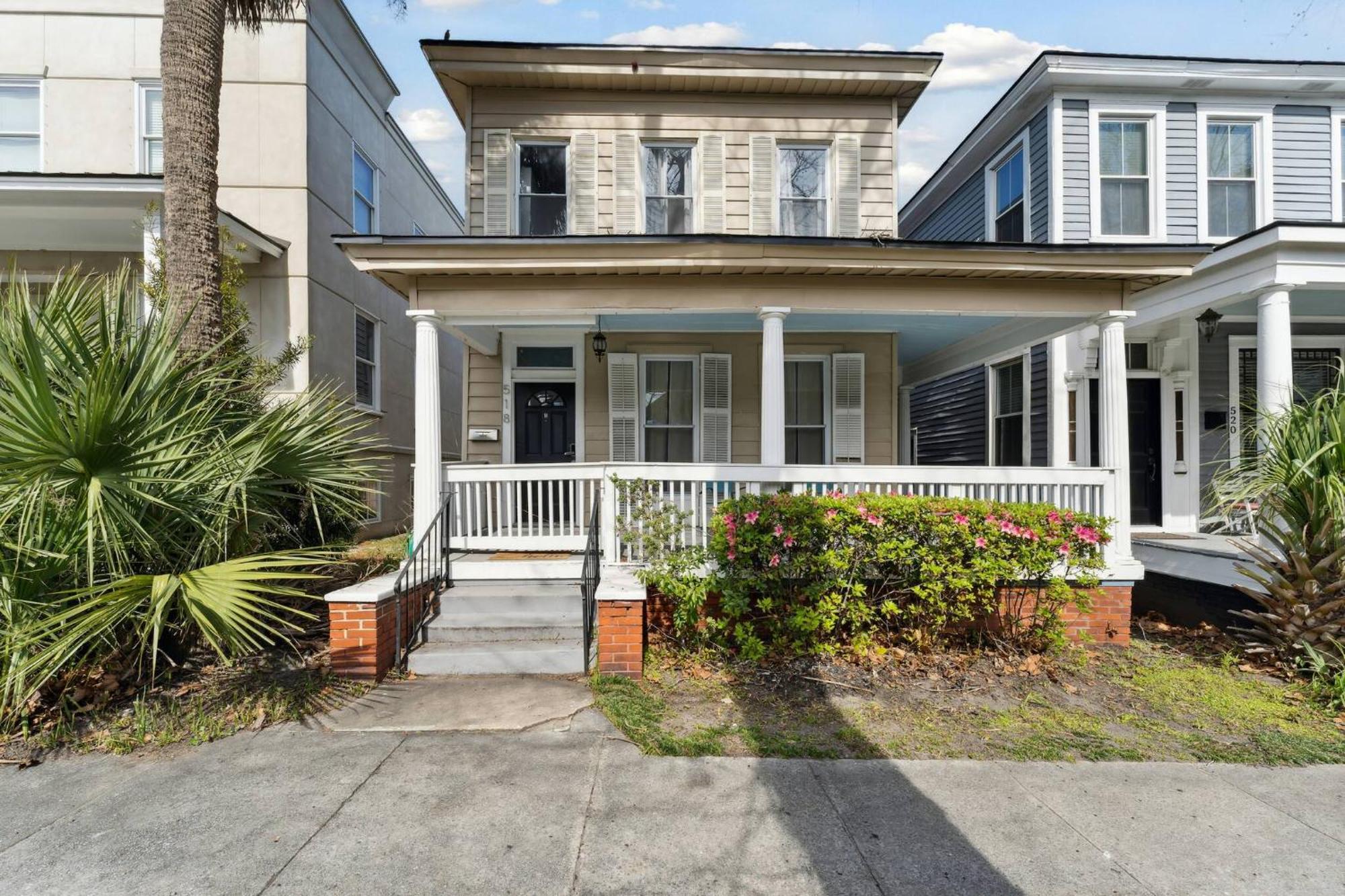 Holiday home Park Side 3 Bdr Duplex With Backyard Downtown Savannah
